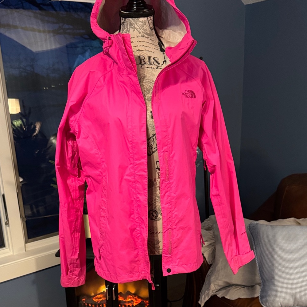 The North Face Women's Bright Pink spring Jacket